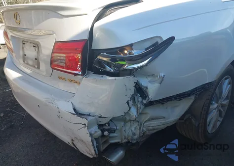 2011 Lexus Es 350 z USA, uszkodzony, nr VIN JTHBK1EG7B2458221